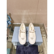 Prada flat shoes